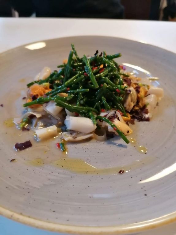  Chopped razor clams and mussels with samphire, chilli and dulse